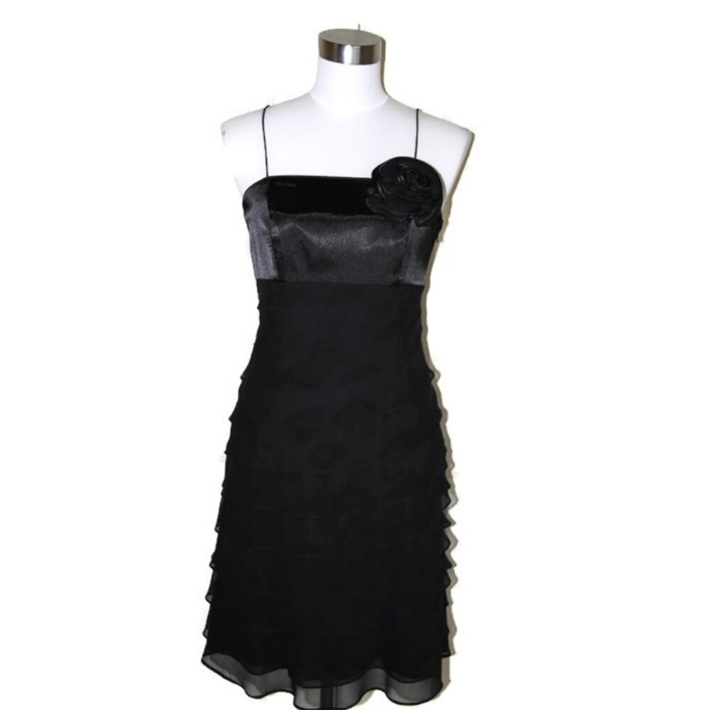 White House Black Market Y2K Classic Black Tiered Skirt Cocktail Dress - Sz 4